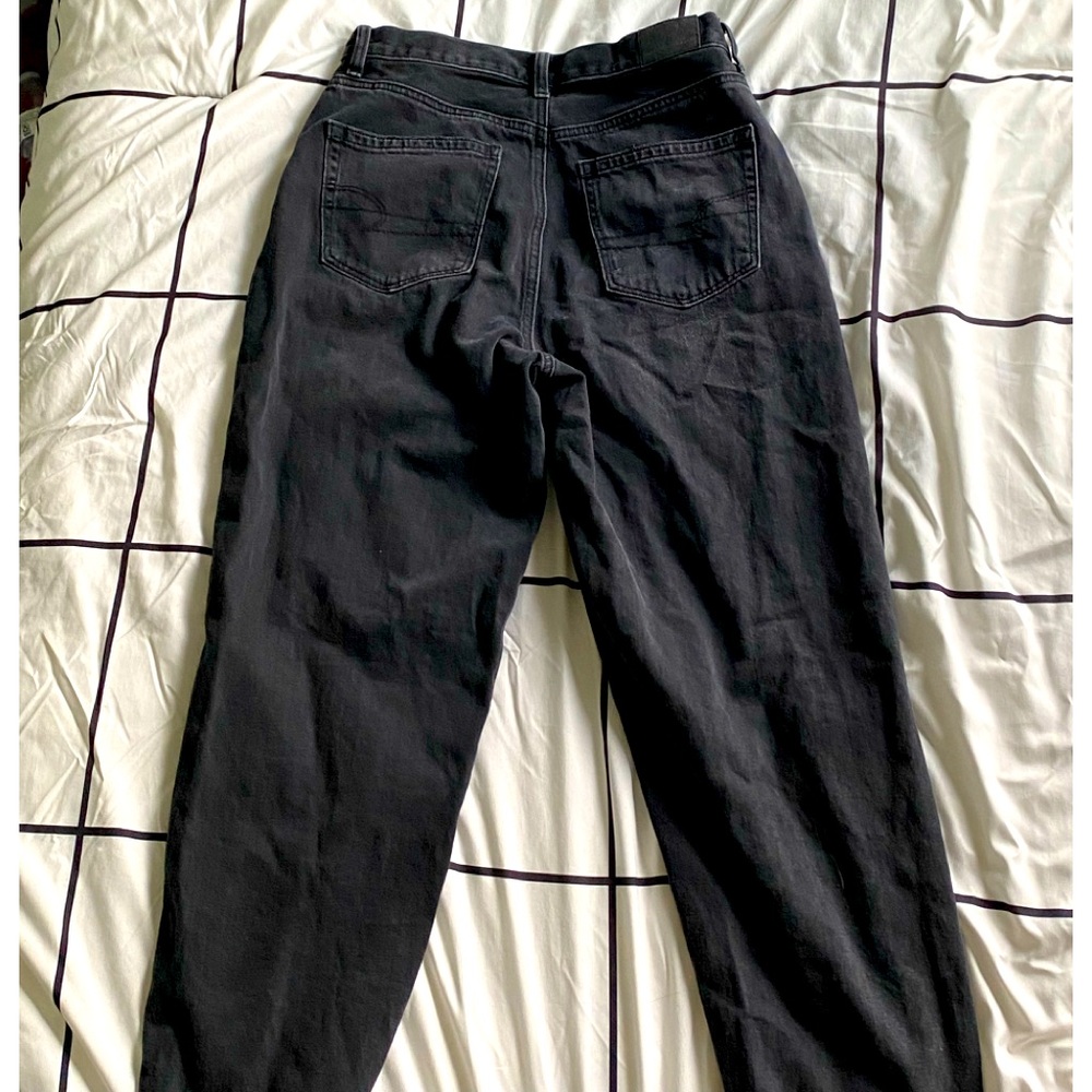 American Eagle Mom Jeans Size 2 Black